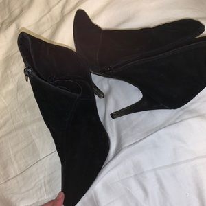 High heel mini boots